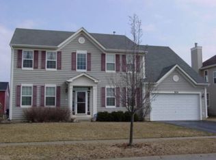 504 Fleet Dr, Oswego, IL 60543