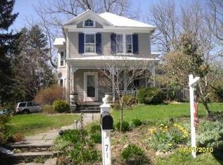 5712 Gaines St, Burke, VA 22015