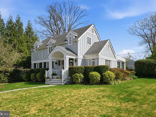 3101 Circle Hill Rd, Alexandria, VA 22305