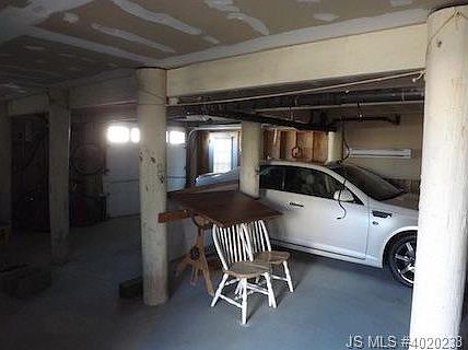 3rd image of 301 S Delaware Ave