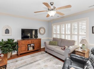 57 Glenfield Dr, Dunn, NC 28334