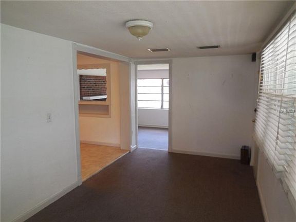3rd image of 31 N University Cir