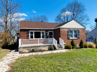 228 Leslie Ave, New Windsor, NY 12553