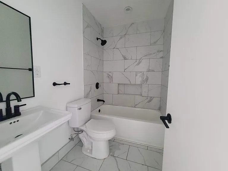14921 Vanowen St — Photo 9