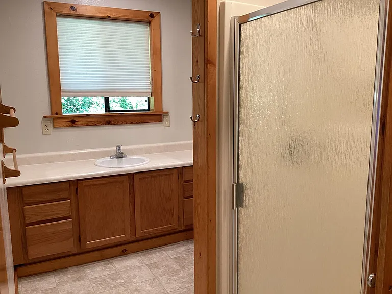 1920 Redwood Dr — Photo 24