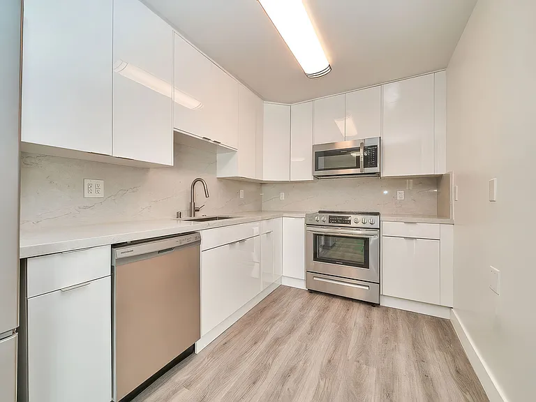 425 S Willaman Drive — Photo 12