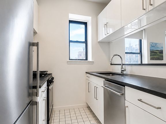4th image of 12 Charles St APT 3A