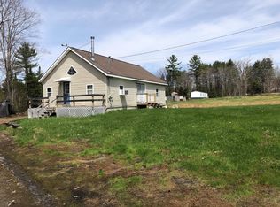 9 McKenzie Cir, Norridgewock, ME 04957