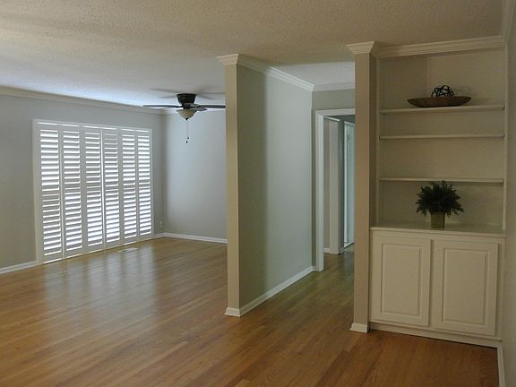 5th image of 7016 Yorkshire Dr