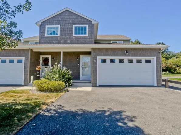 353 Fuller St Unit 42, Ludlow, MA 01056