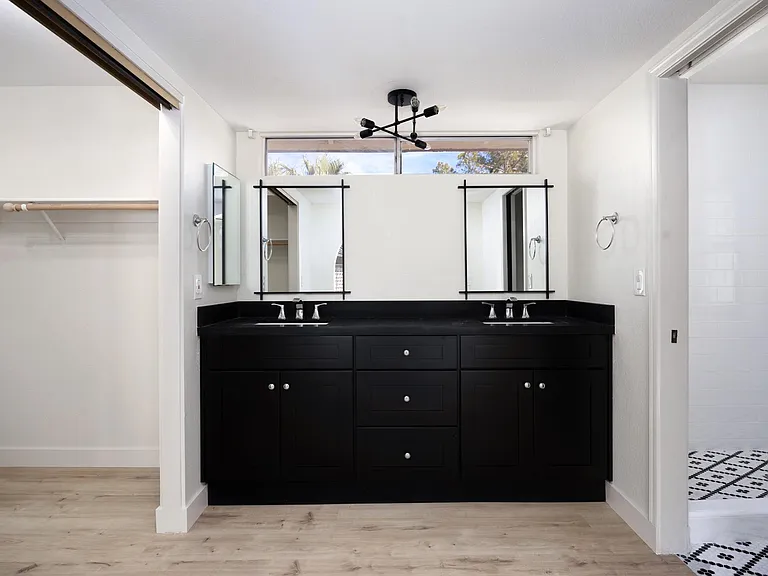 1441 N El Camino Dr — Photo 15