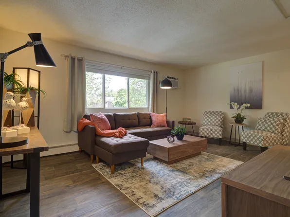 Rockingham Village Apartments