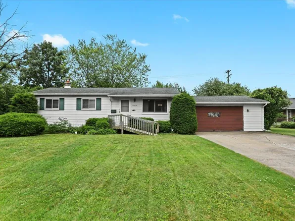 29825 Dawson Ave, Garden City, MI 48135
