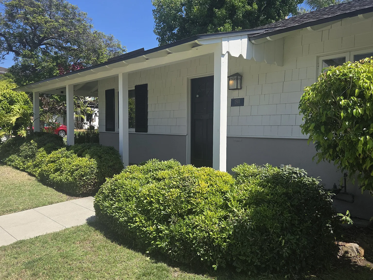 1501 Edris Dr — Photo 3