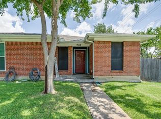 702 Michol St, Grapevine, TX 76051