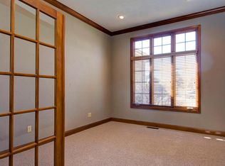 5865 S Overlook Trl, Springfield, MO 65810