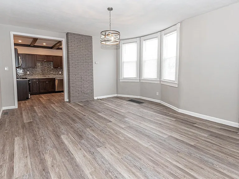 1425 Rutherford Ave — Photo 6