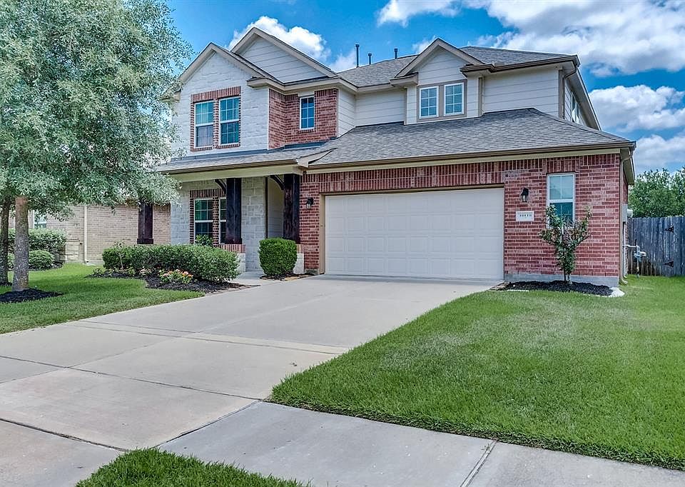 1st image of 10118 Winding Creek Ln