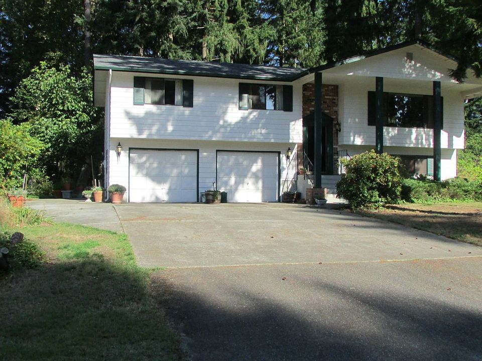 1st image of 3933 107th Pl NE