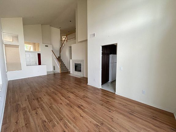 3rd image of 2383 S Summit Circle Gln