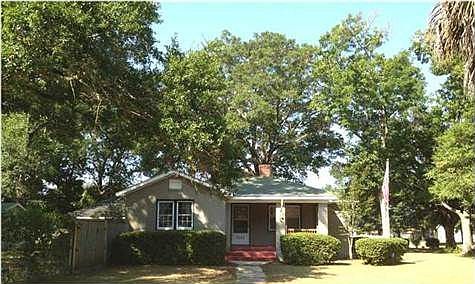 2nd image of 2225 N 10th Ave