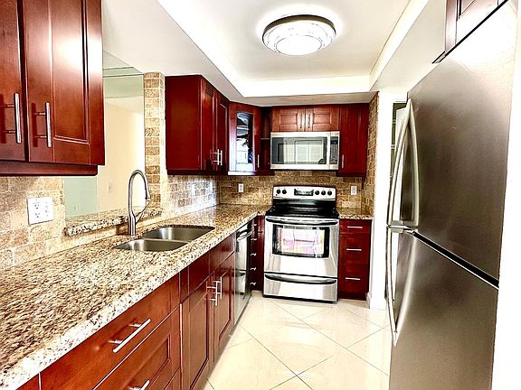 4th image of 7410 NW 18th St APT 102