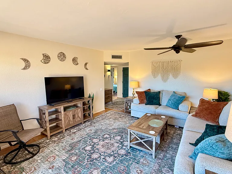 1553 W Via Del Jarrito — Photo 26
