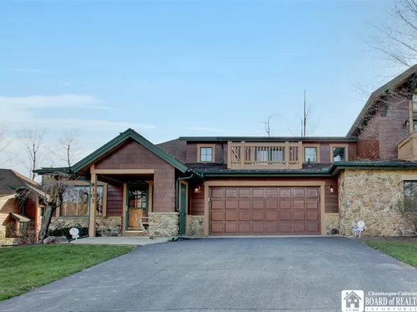 8303 Canterbury Dr, Clymer, NY 14724