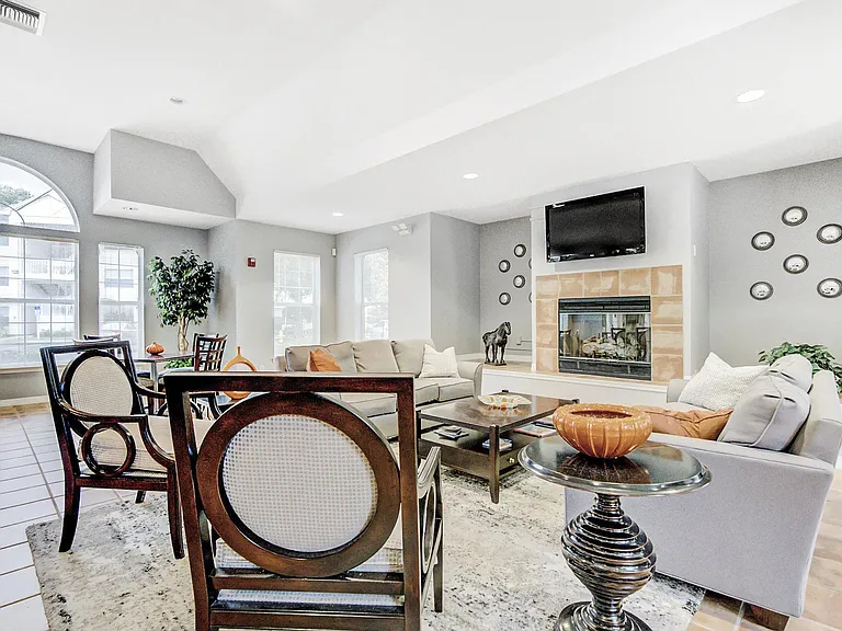 The Club at Sugar Mill Apartments — Photo 35