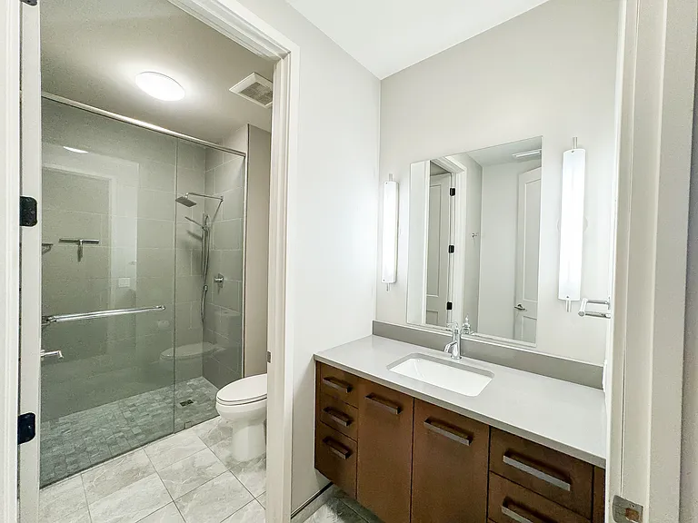 27 Biltmore Ave #201 — Photo 12