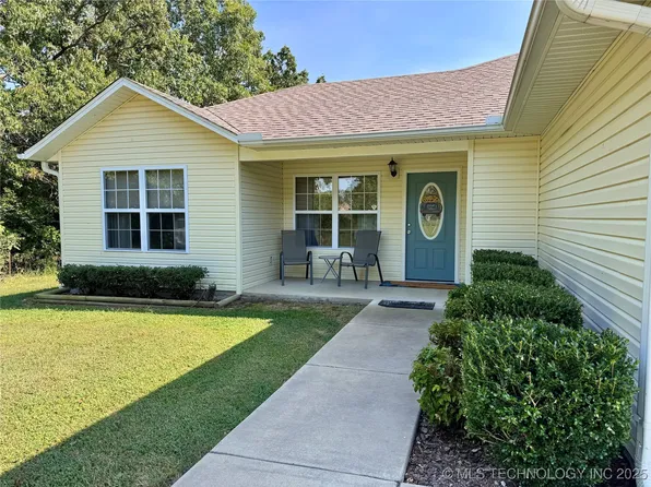 19087 County Road 502, Colcord, OK 74338