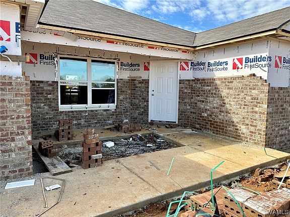 3rd image of 2609 Allanna Ln