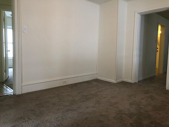 2nd image of 16 Marion Ave #Upstairs