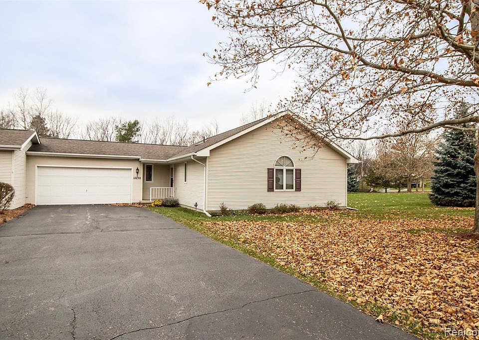 11650 Hawthorne Glen Dr, Grand Blanc, MI 48439 Zillow