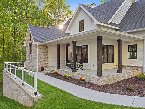5th image of 5230 Crockett Pointe