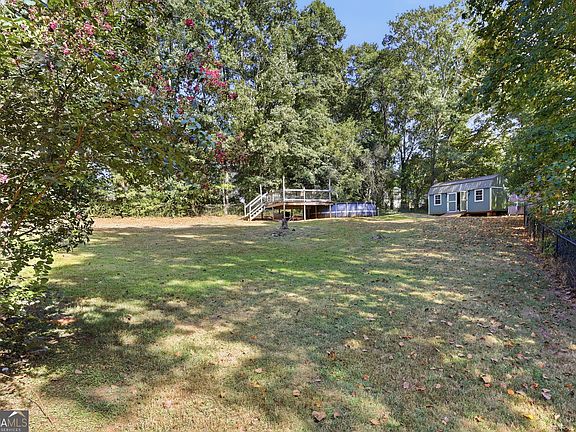 5th image of 69 Forest Hill Ct
