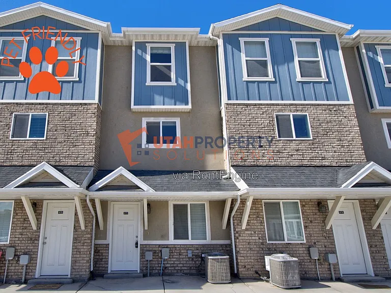 8166 N Broken Spoke Ln — Photo 1