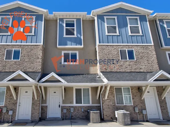 8166 N Broken Spoke Ln, Eagle Mountain, UT 84005