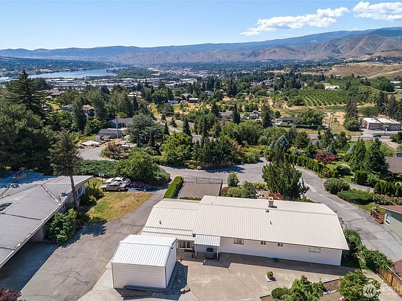 4th image of 330 Sunnyslope Heights