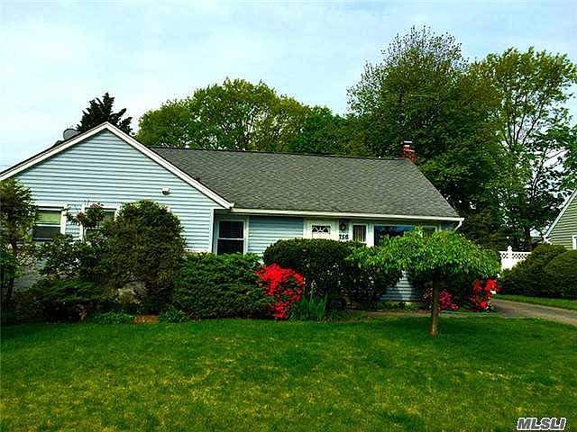1st image of 756 Van Buren Ave