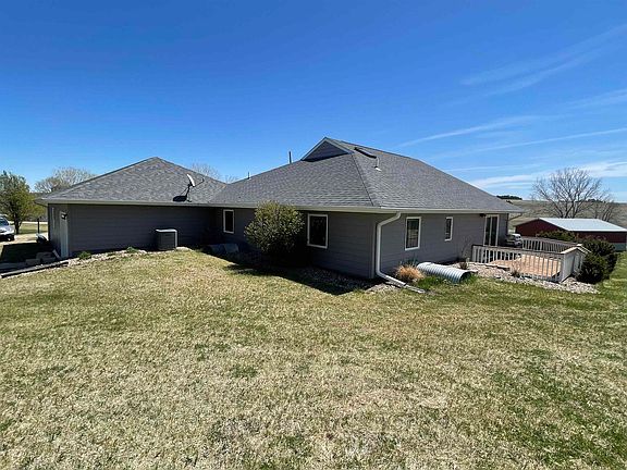 5th image of 5788 W 85th St