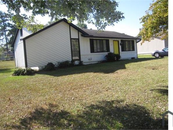 704 Waterview Dr