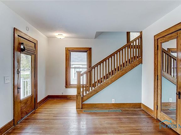 4th image of 923 Louisiana Ave
