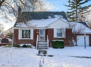 2008 Riverside Dr, Trenton, MI 48183