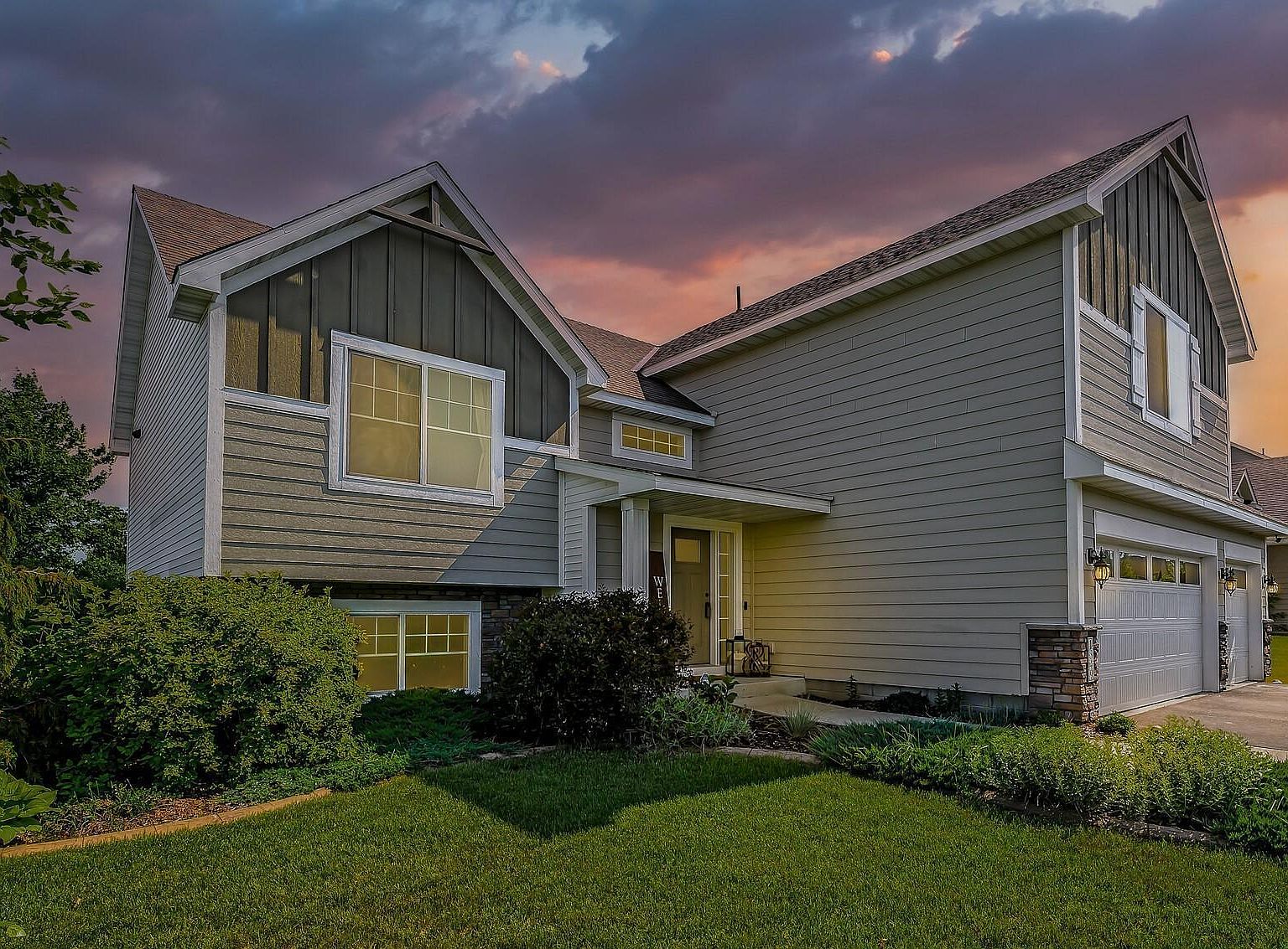 1349 Ridge Ln, Shakopee, MN 55379 Zillow