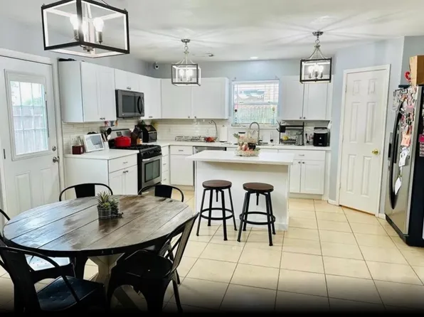 2739 Spring Colony Dr, Spring, TX 77386