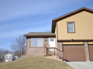 9374 W 48th Ter, Merriam, KS 66203