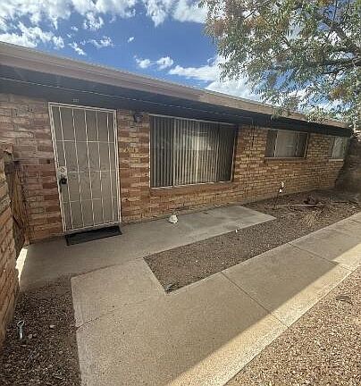 2nd image of 353 E Alturas St
