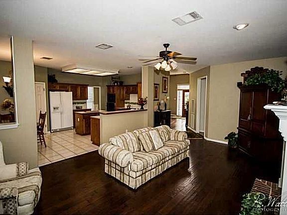 3rd image of 5303 River Place Blvd
