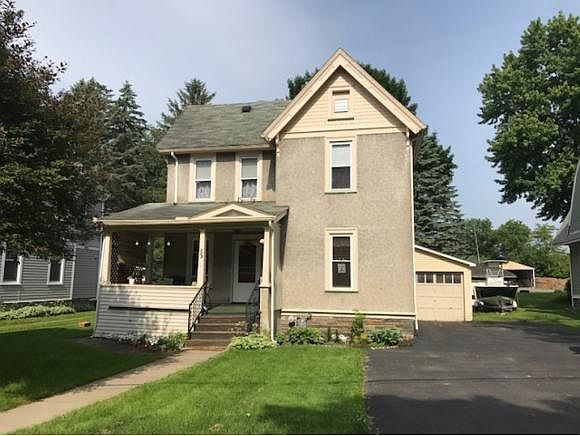 1st image of 107 McMaster St